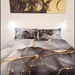 Apartament Sur La Rive Du *